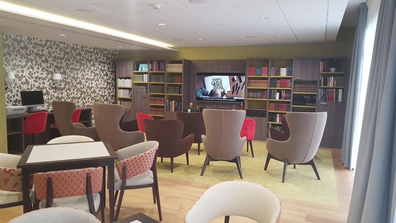 Residence Seniors Domitys Les Hautes Feuilles Reims Exterior foto